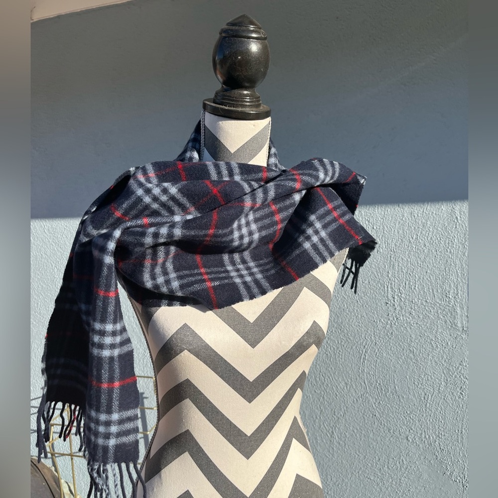 Burberry of London Navy Blue Plaid Scarf, Lambswool, Made in England